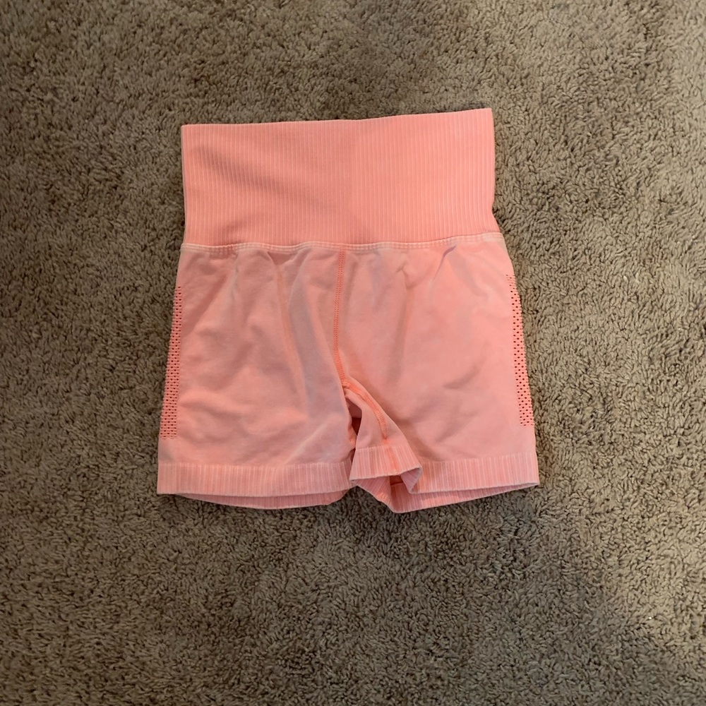 malibu skye athletic shorts, peach pink, size xs-s, worn once but no problems